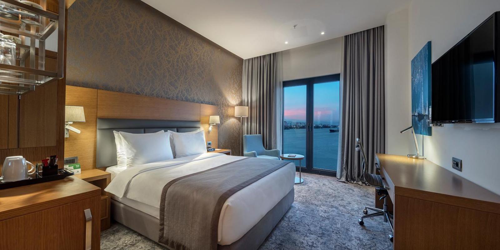 - Tuzla Bay By Ihg 4* Istanbul