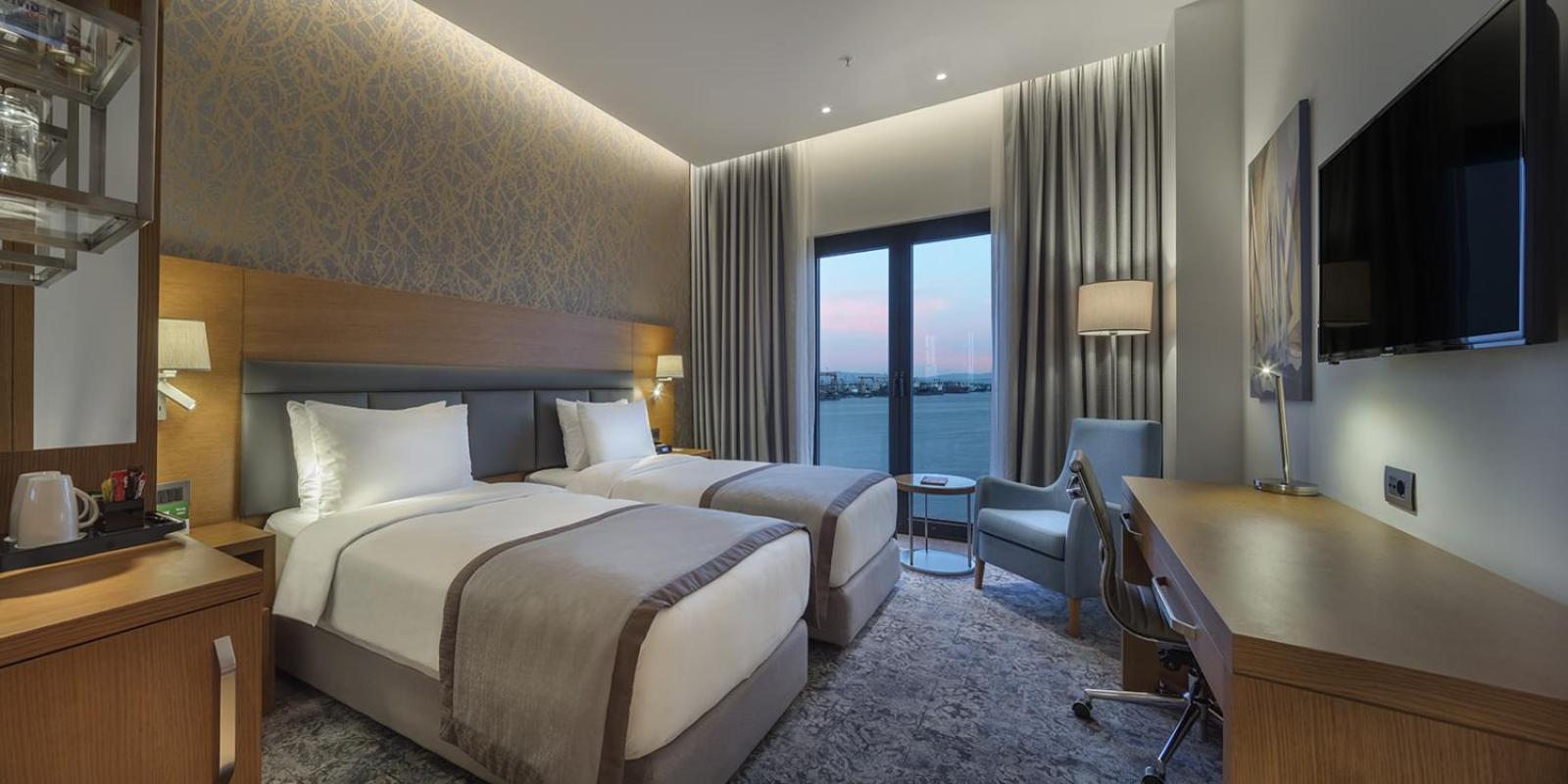 - Tuzla Bay By Ihg Hotel Istanbul