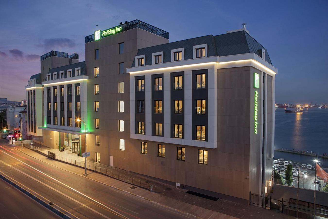 - Tuzla Bay By Ihg 4* Istanbul