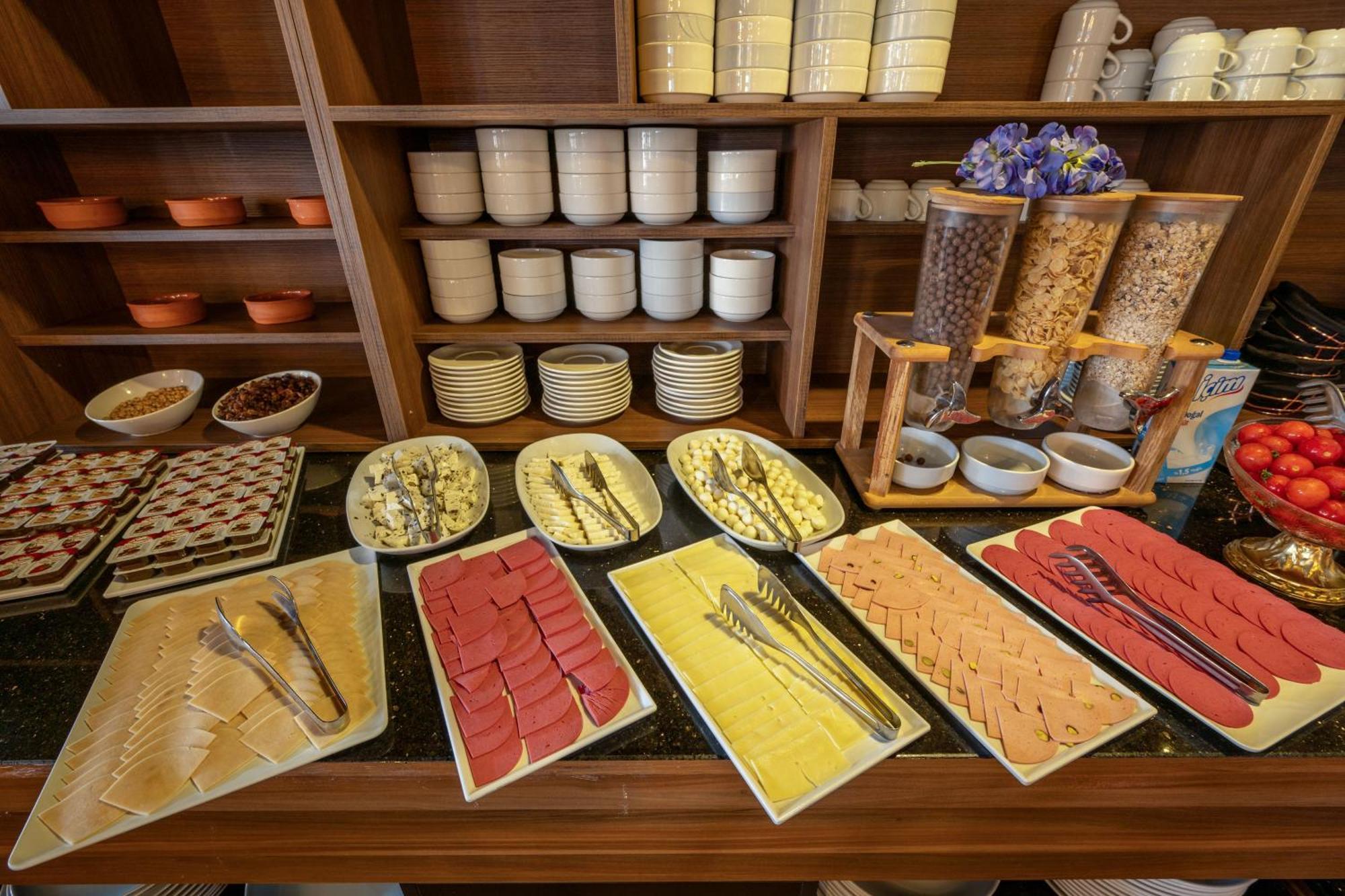 Lıtros Hotel&spa 4*