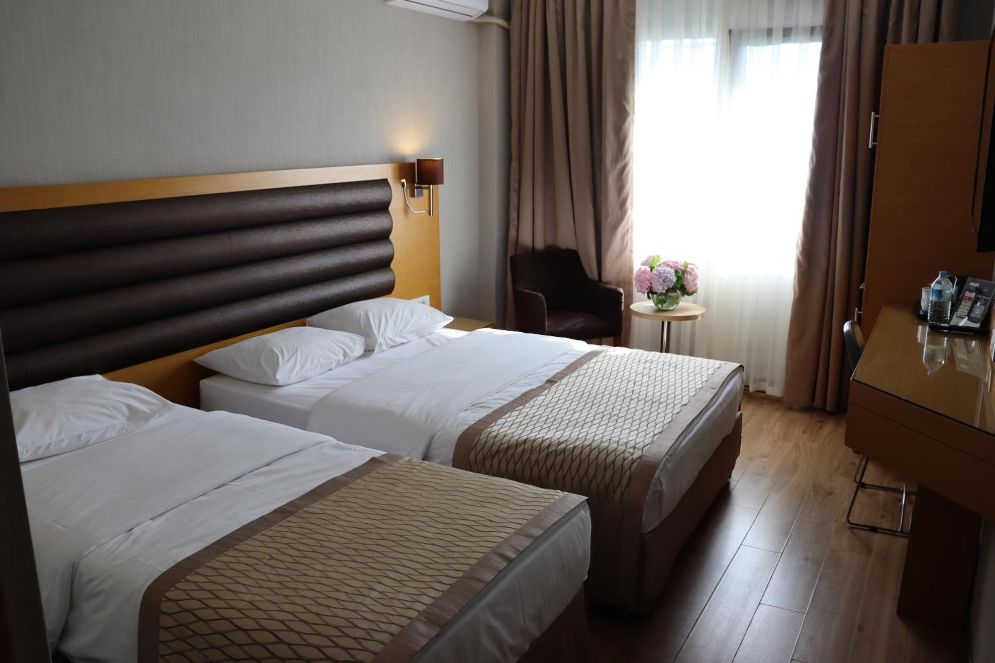 Hotel Riva Taksim 4*