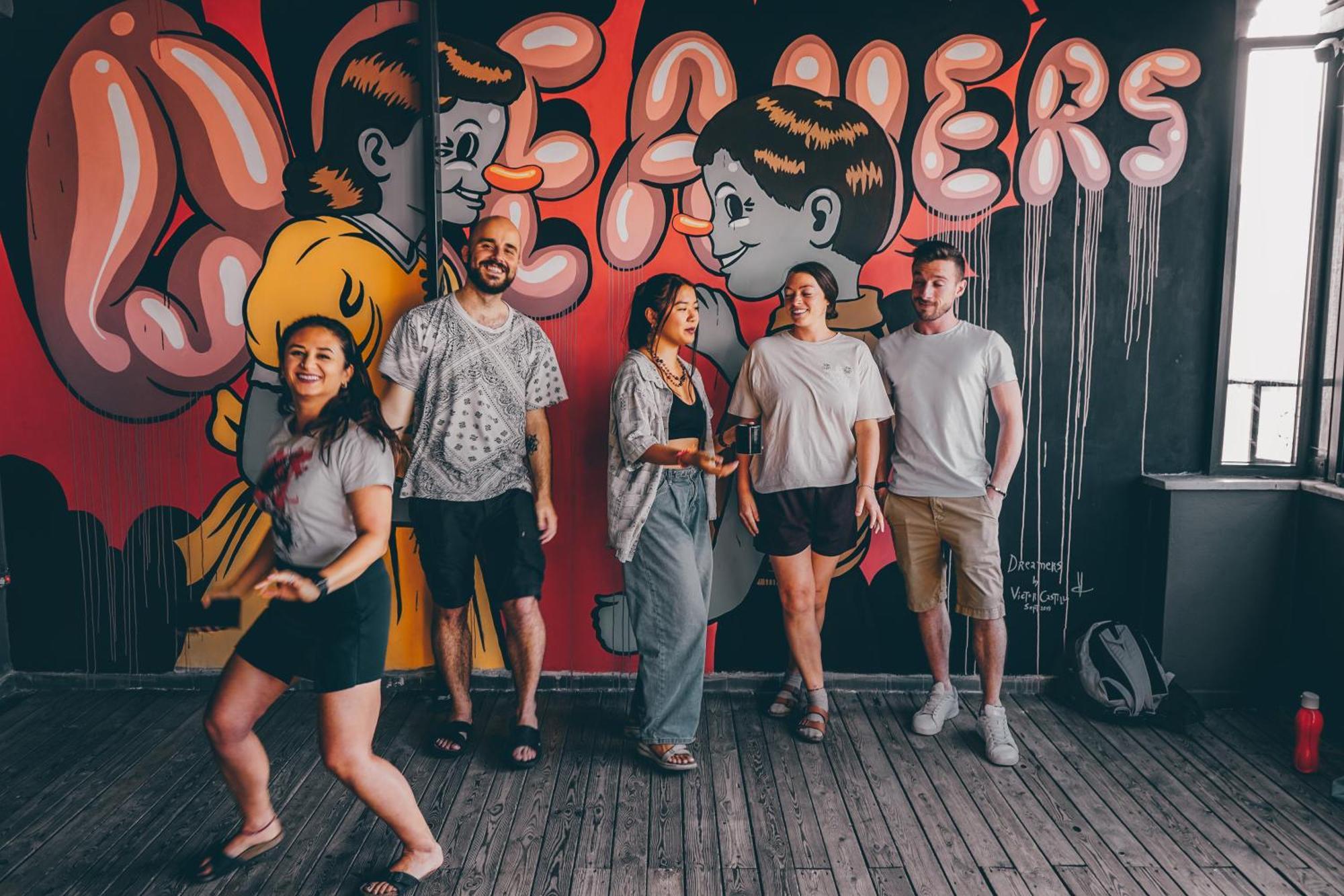 Hostel Hush Lounge