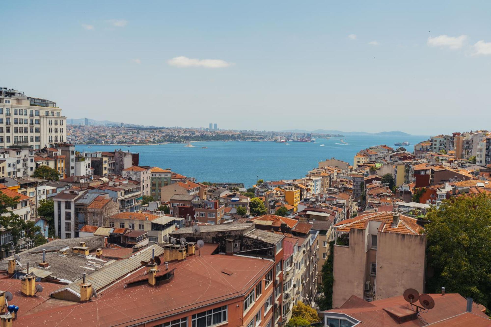 Trip Bosphorus Taksim Istanbul