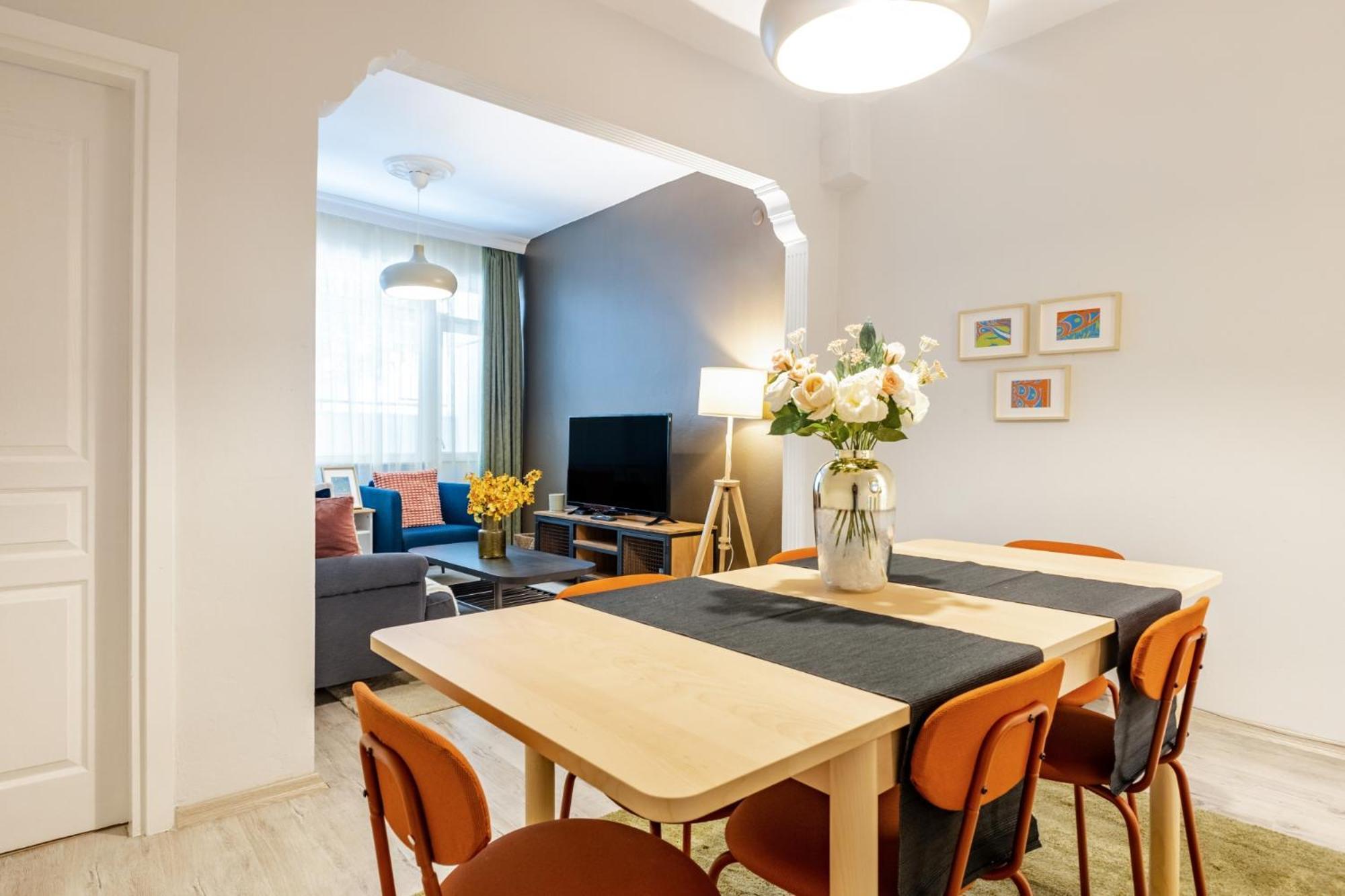 Chic And Roomy Flat Near Citys Nisantasi Mall Apartment *