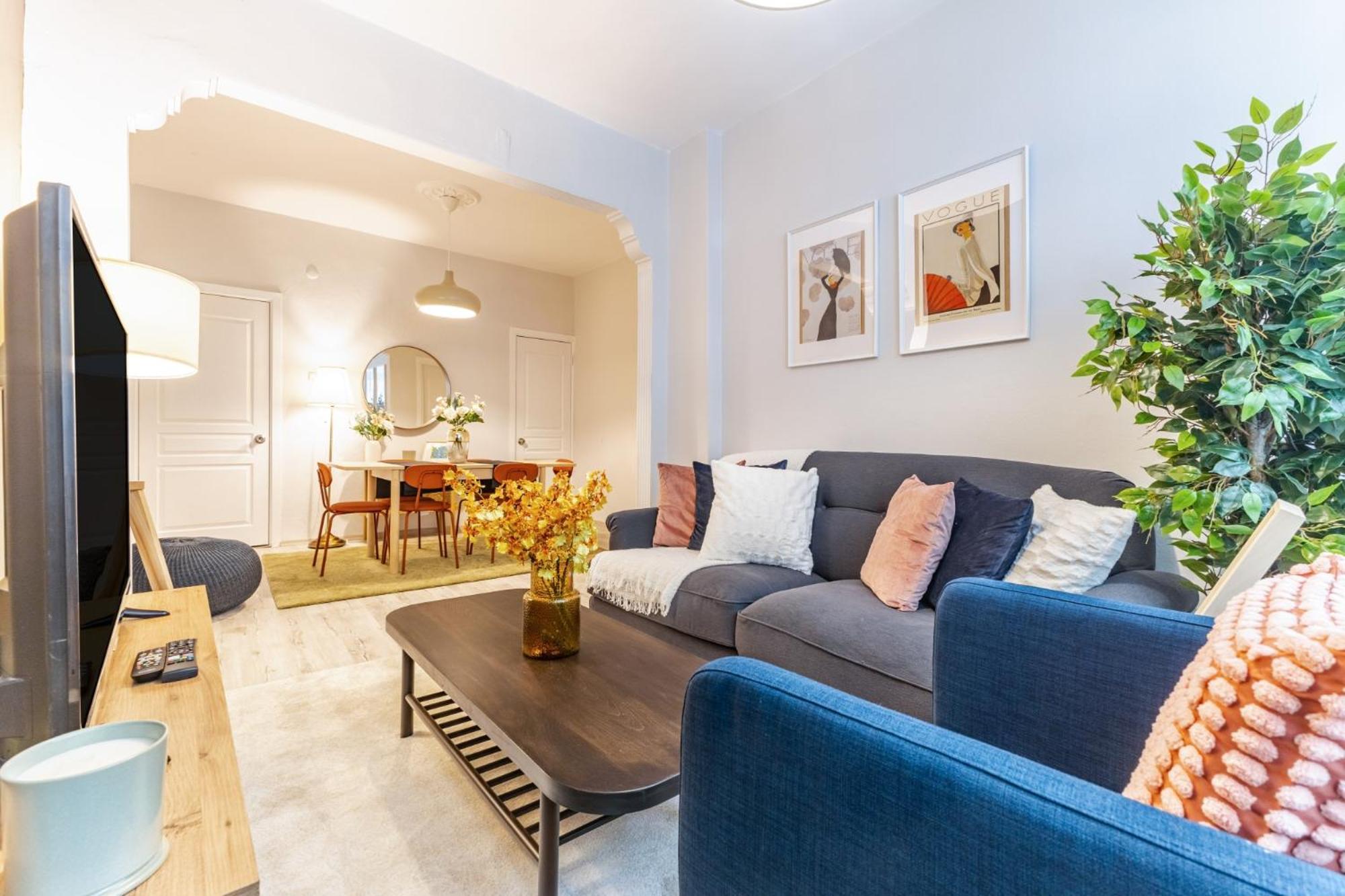 Apartment Chic And Roomy Flat Near Citys Nisantasi Mall