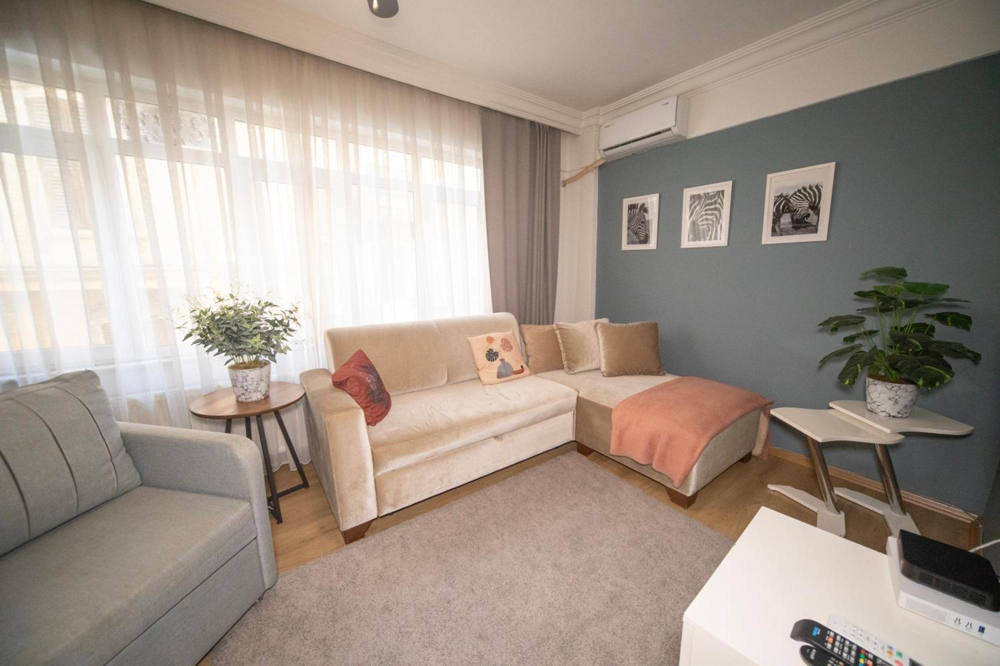 Aka Apartment