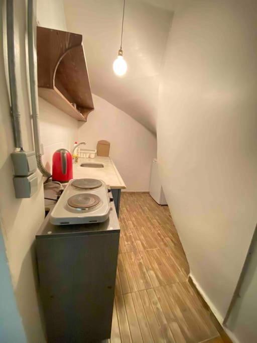 Apartment Cozy Flat Near Galata Tower And Metro Station