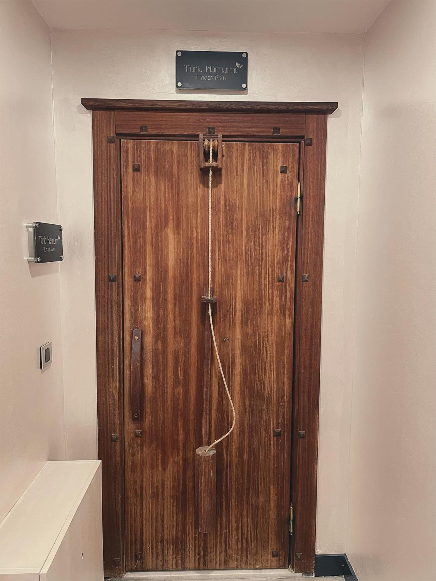 Luxury 2br Terrace&sea View + Shopping Mall Istambul