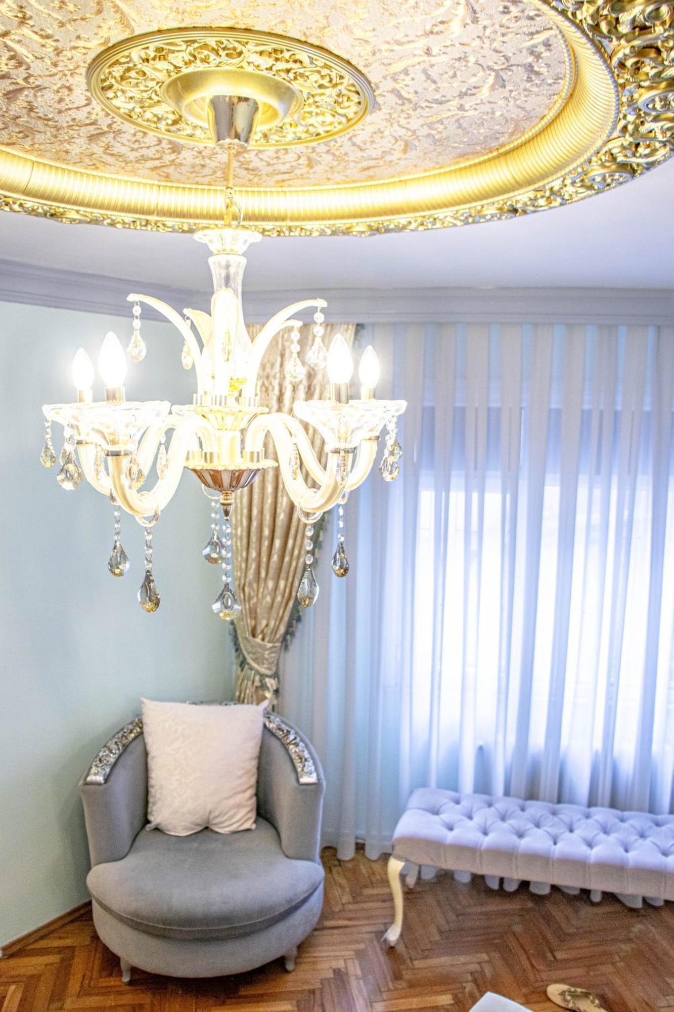 Apartment 3 Diffrent Family At Center Walking 5 Minutes Istanbul