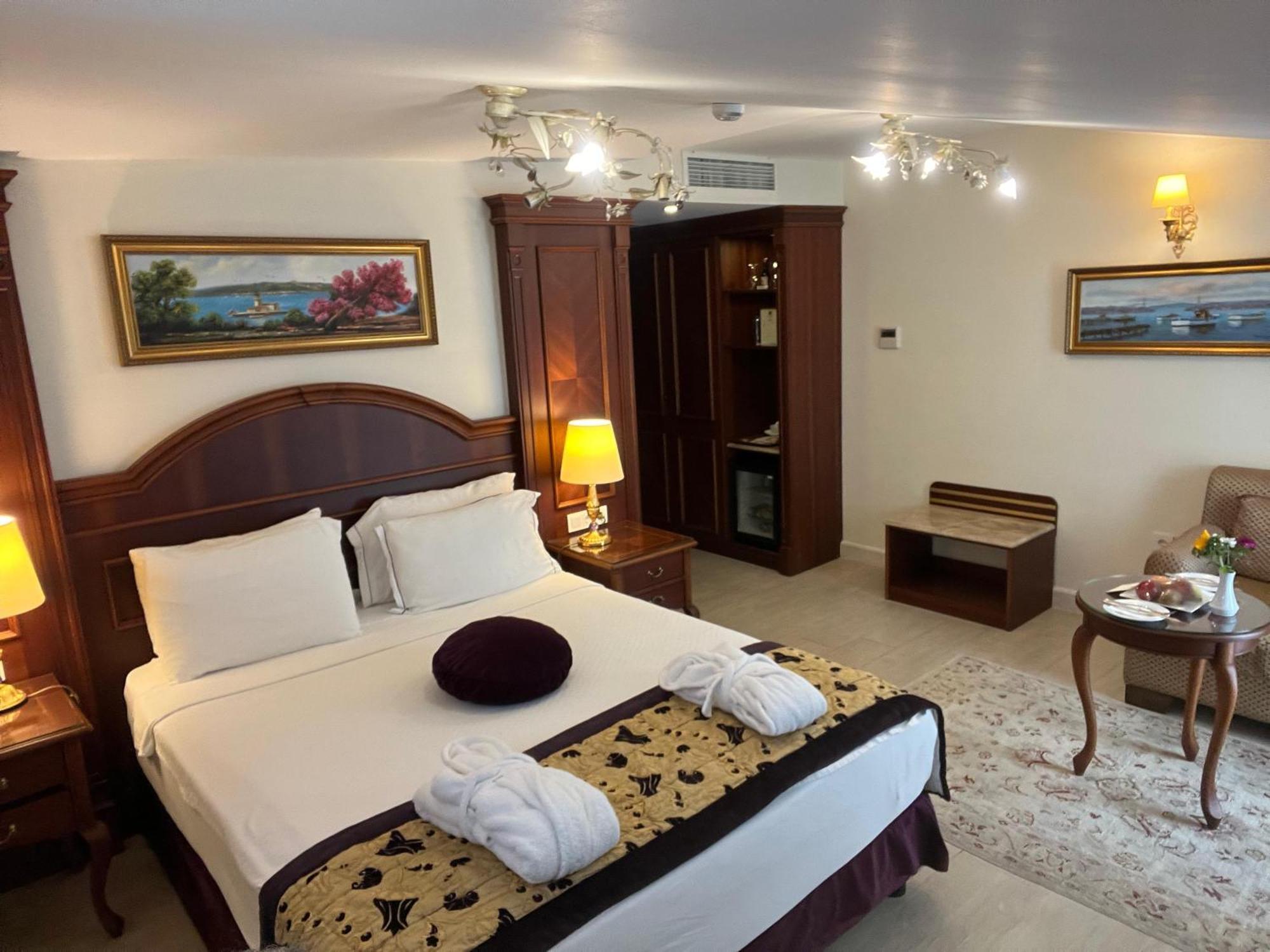Glk Premier Regency & Hotel