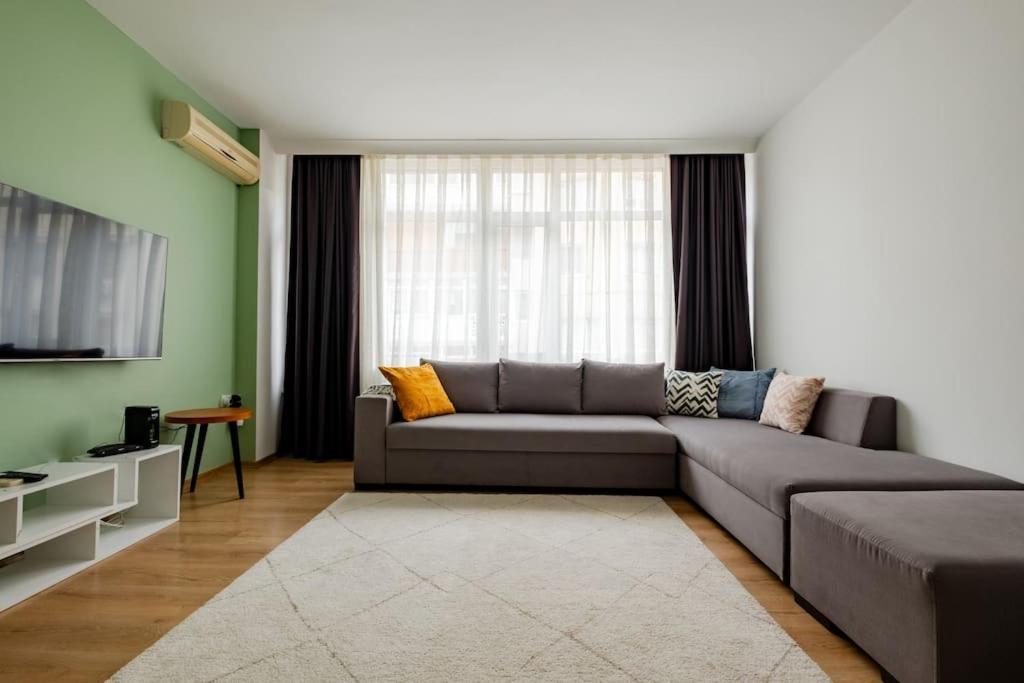 3-bedroom Near Taksim Square With Spacious Living Apartment Istanbul