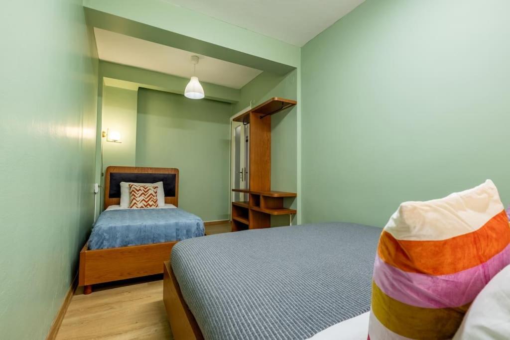 3-bedroom Near Taksim Square With Spacious Living Apartment