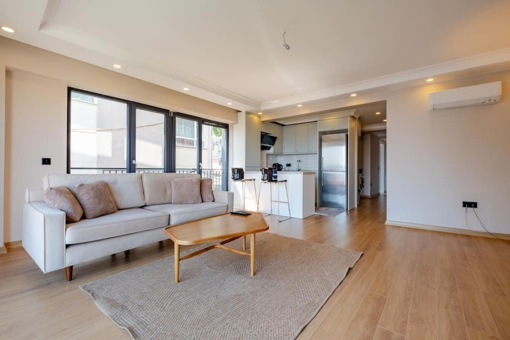 Bosphorus View With 2 Bedrooms Istanbul
