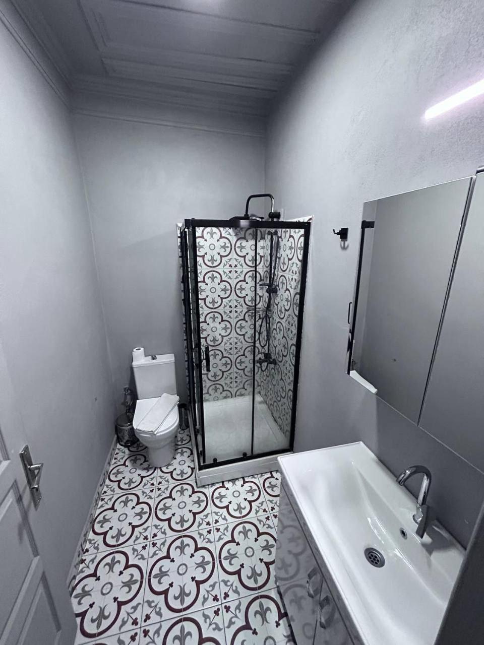 Gen Hotel 2*