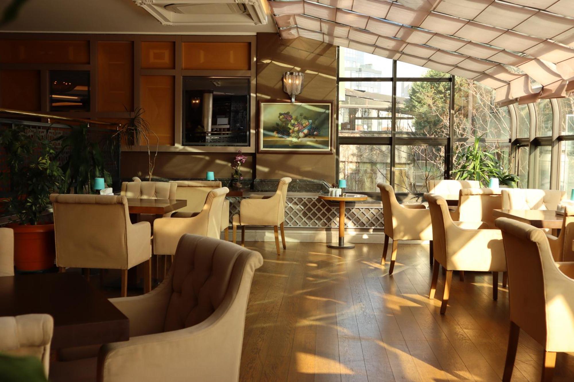Grand Star Premium Hotel 4*