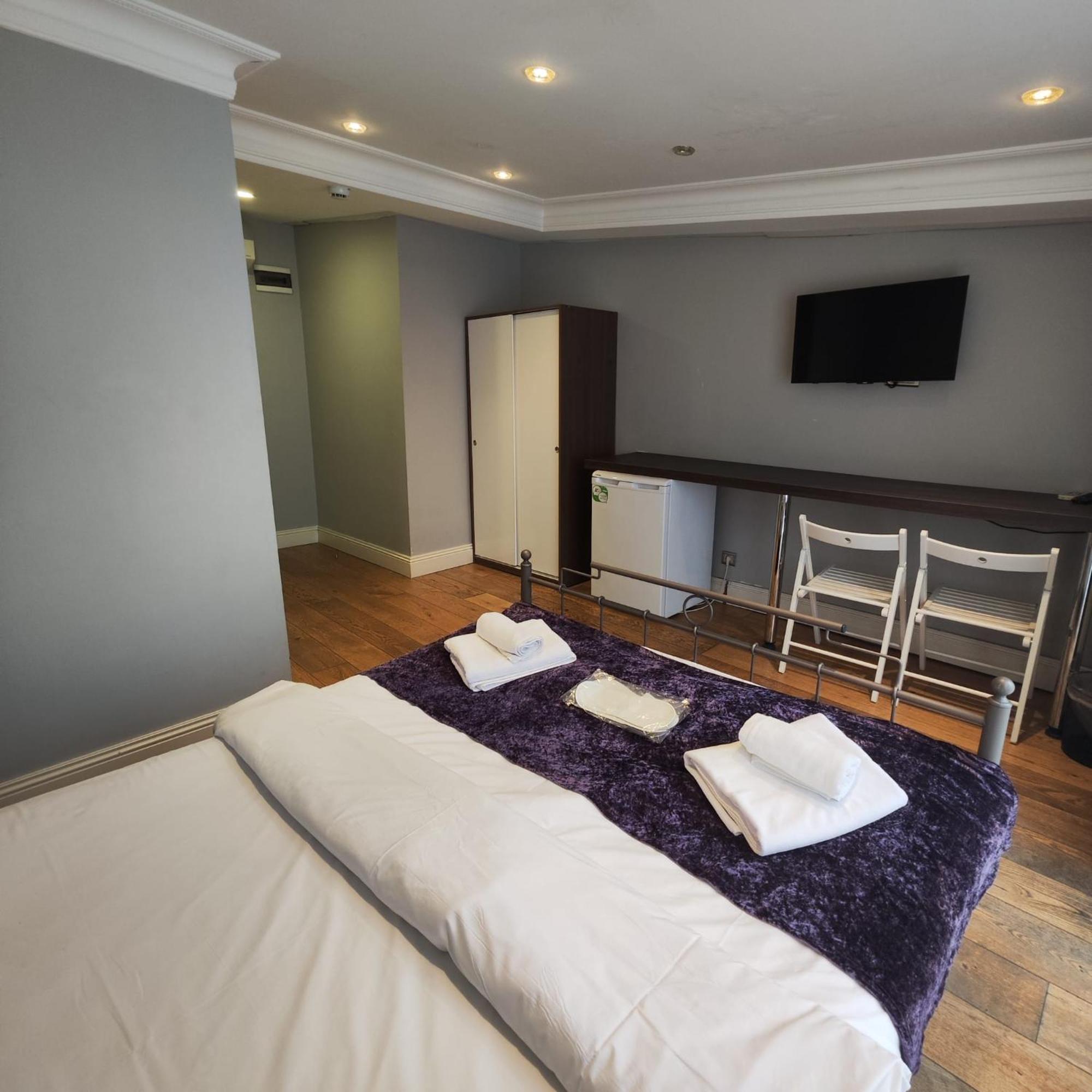 Hotel Hotel Suite By Frame