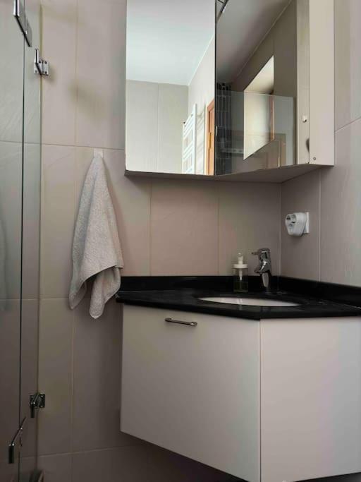 2br, 2ba, 2nd Floor Of Historical Building, Galata Apartment