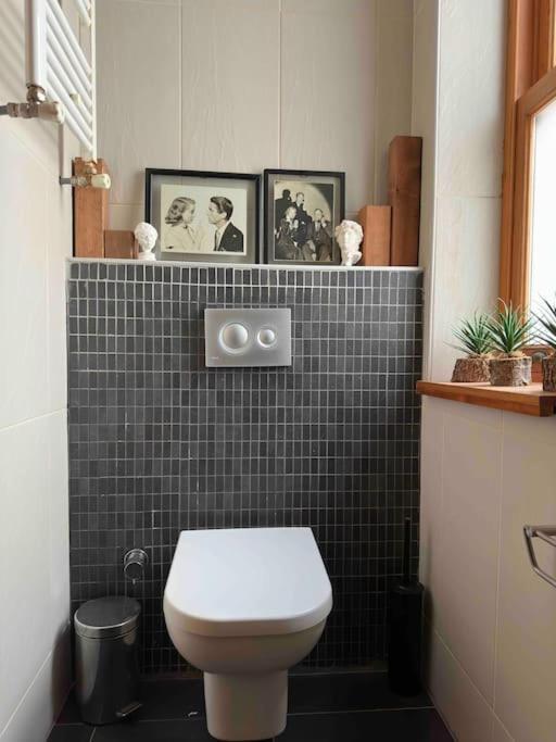 Apartment 2br, 2ba, 2nd Floor Of Historical Building, Galata
