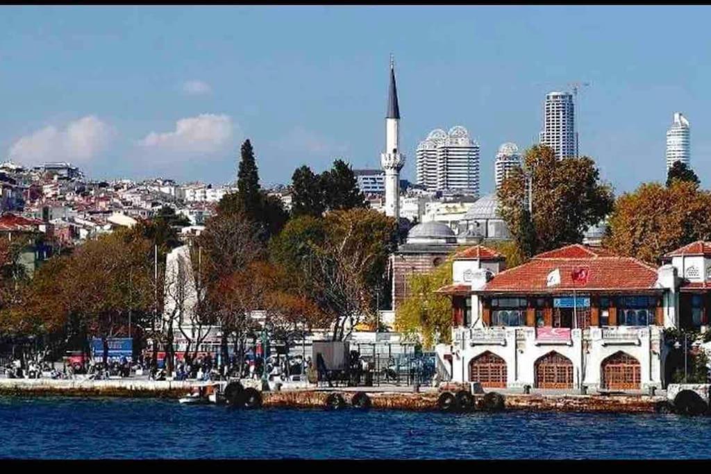 In The Center Of Besiktas * Istanbul