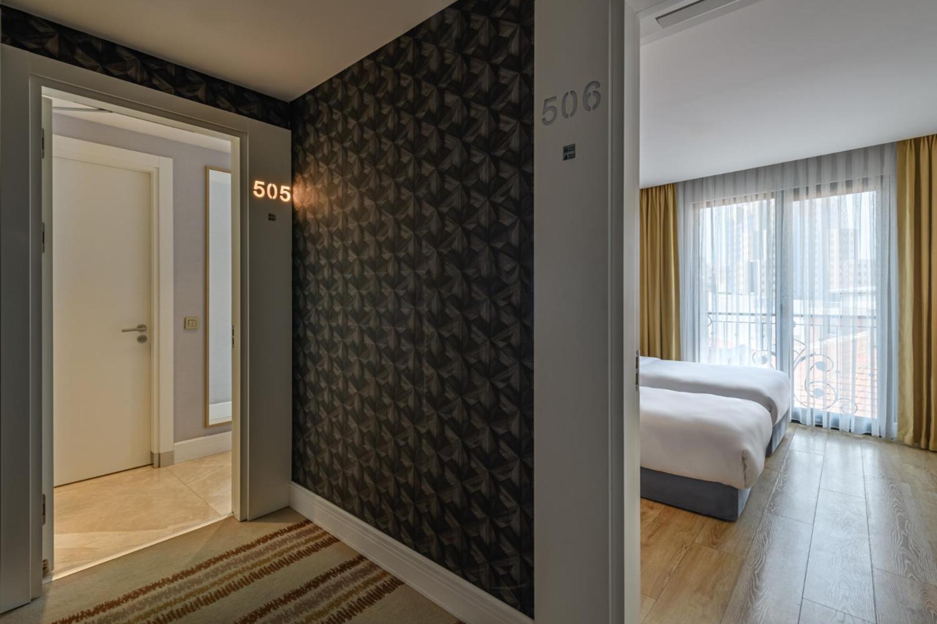Gleam Bomonti Hotel