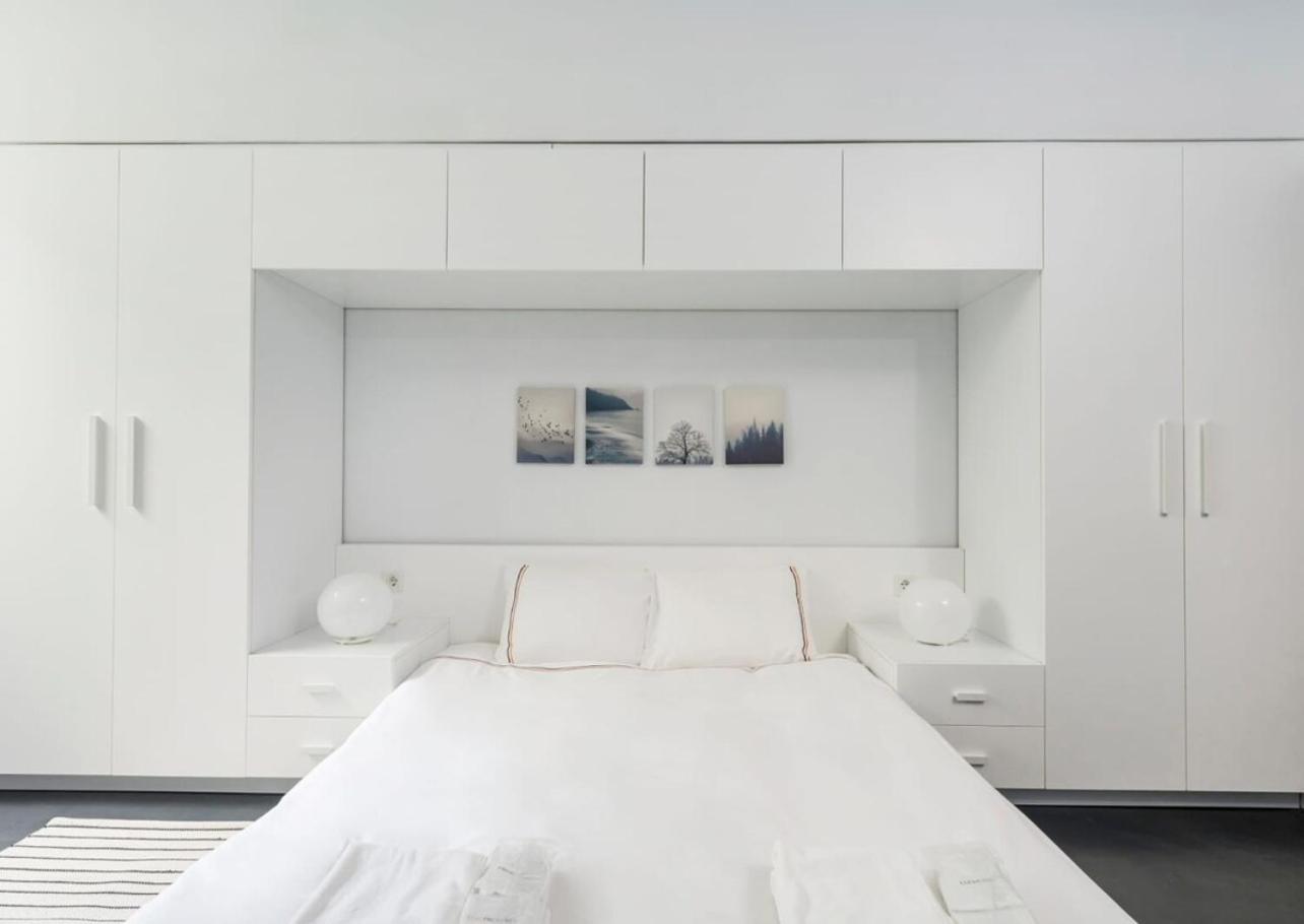 Apartment Newly Designed Modern Smart Duplex! #143 *
