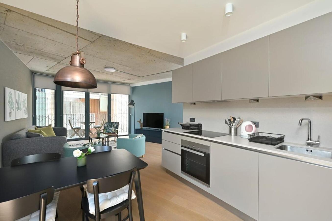 Modern Bright Newly Designed 2bed2bath Home! #216 Apartamento *