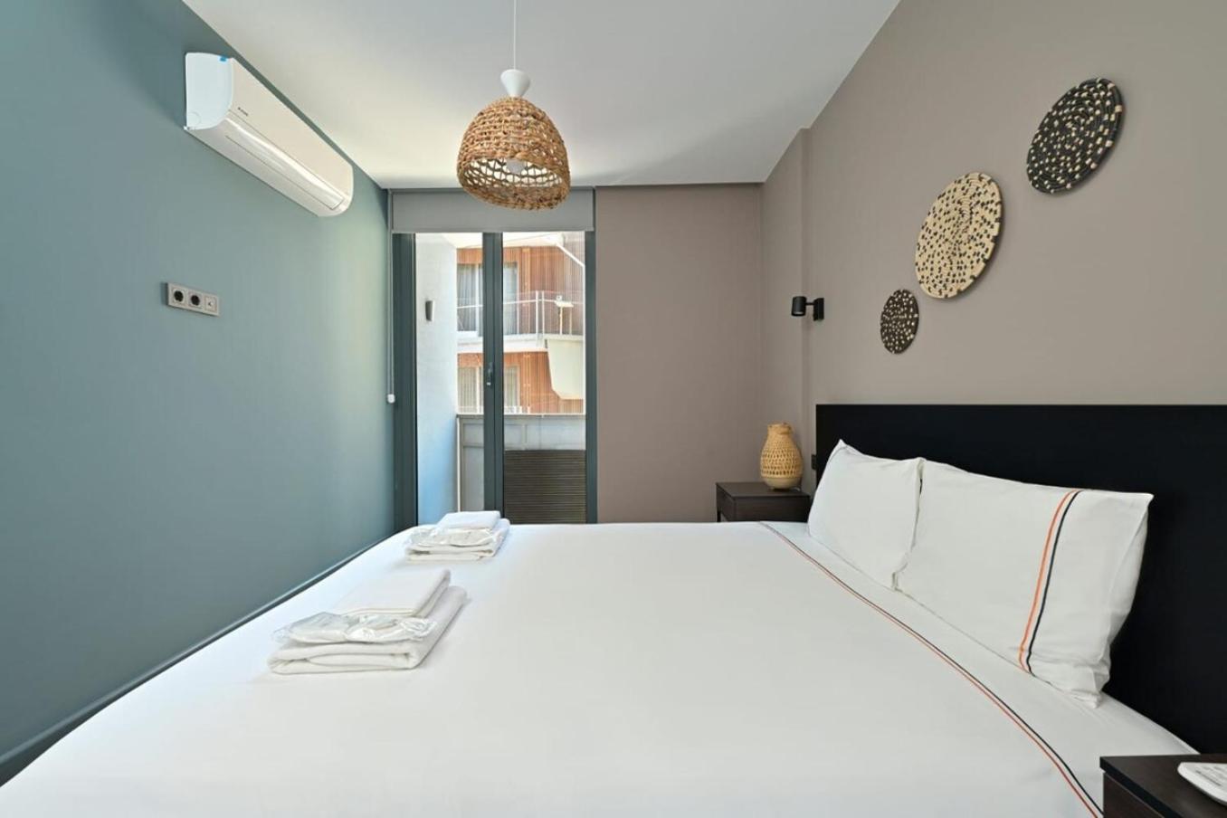 Modern Bright Newly Designed 2bed2bath Home! #216 * Istambul
