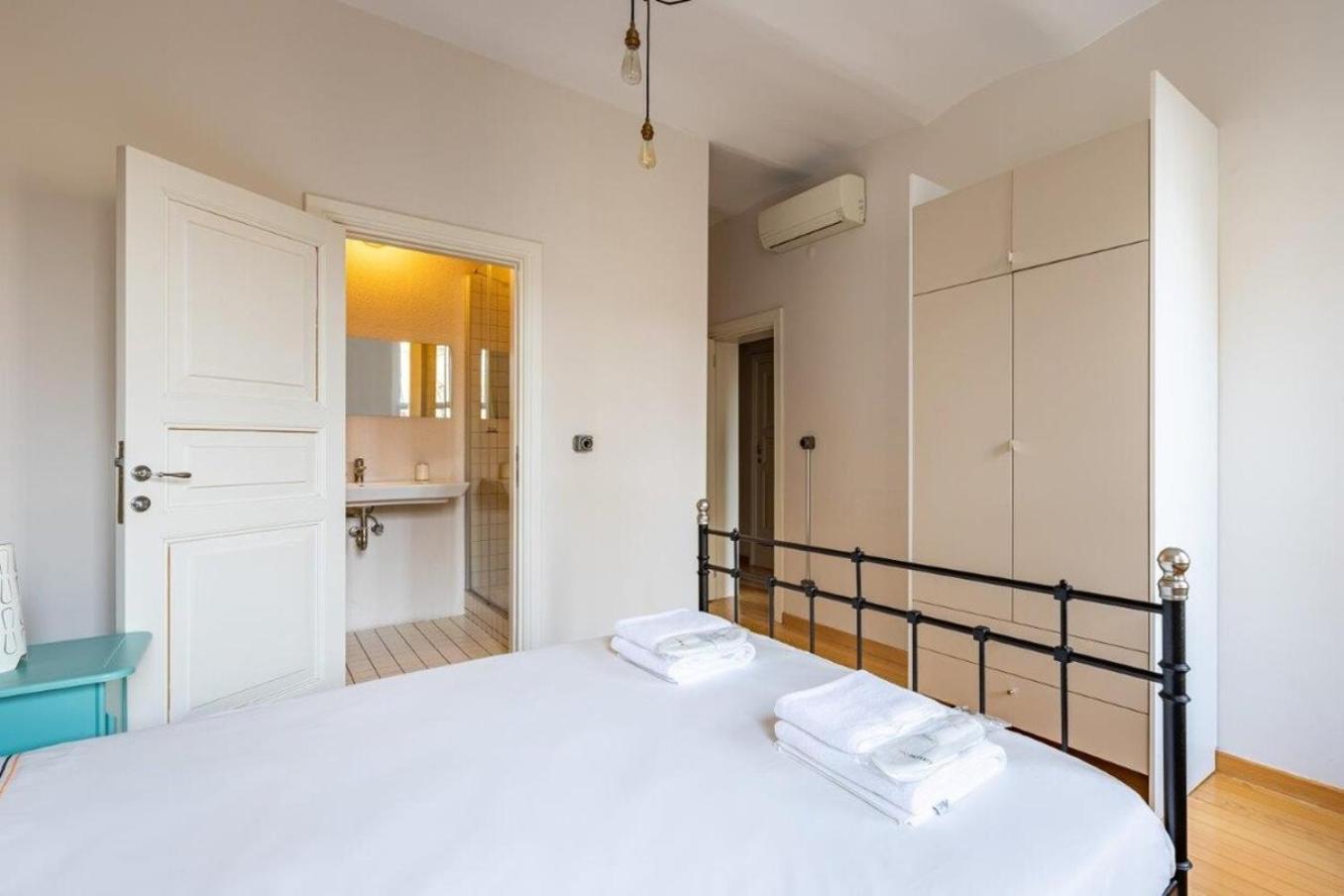 Apartment Warm Cozy Charming 2bd2bath Galatatower Gem! #256 Istanbul