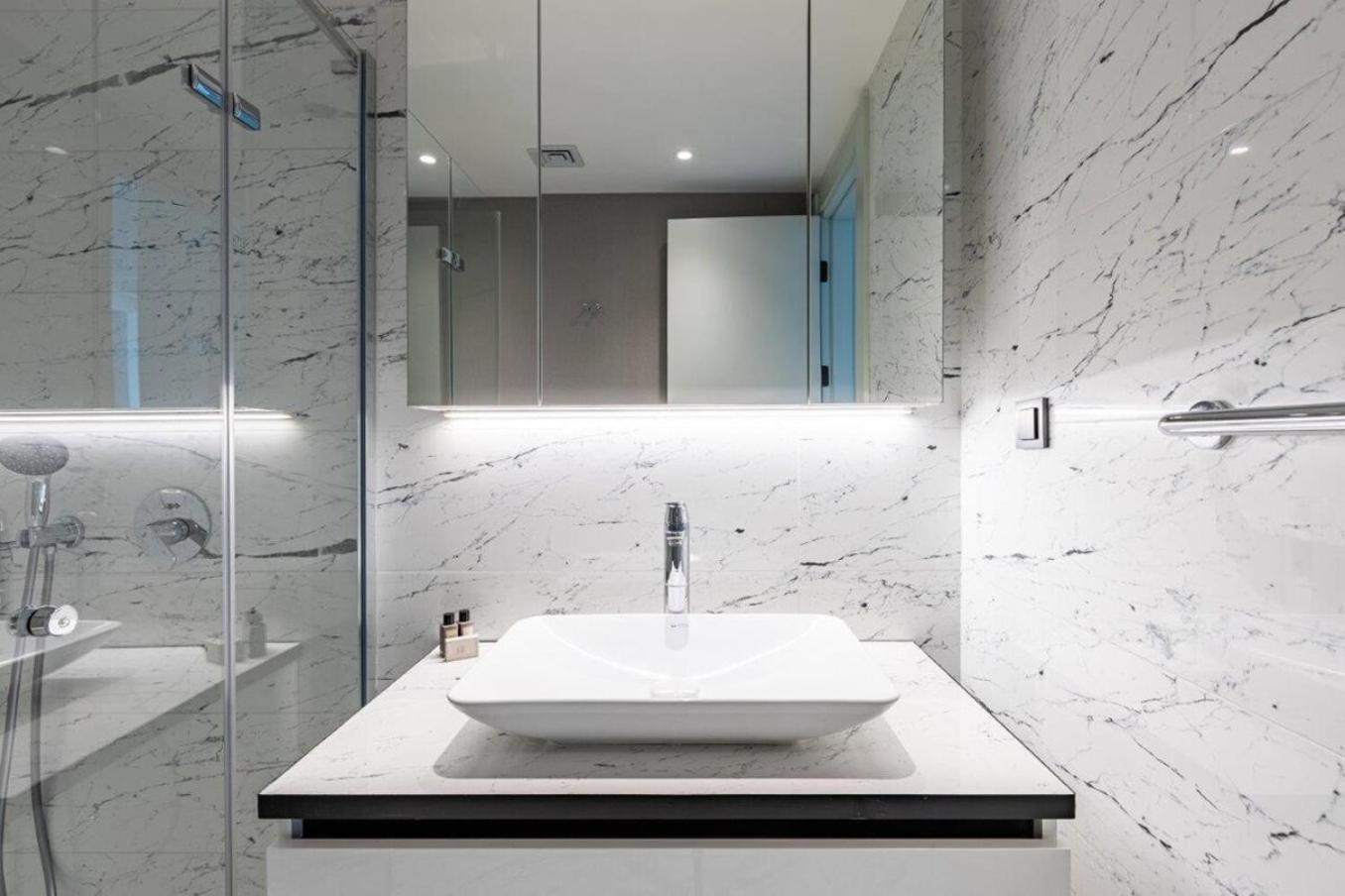 Gorgeous Modern 1bd Views W Poolgym! #255 Apartment *