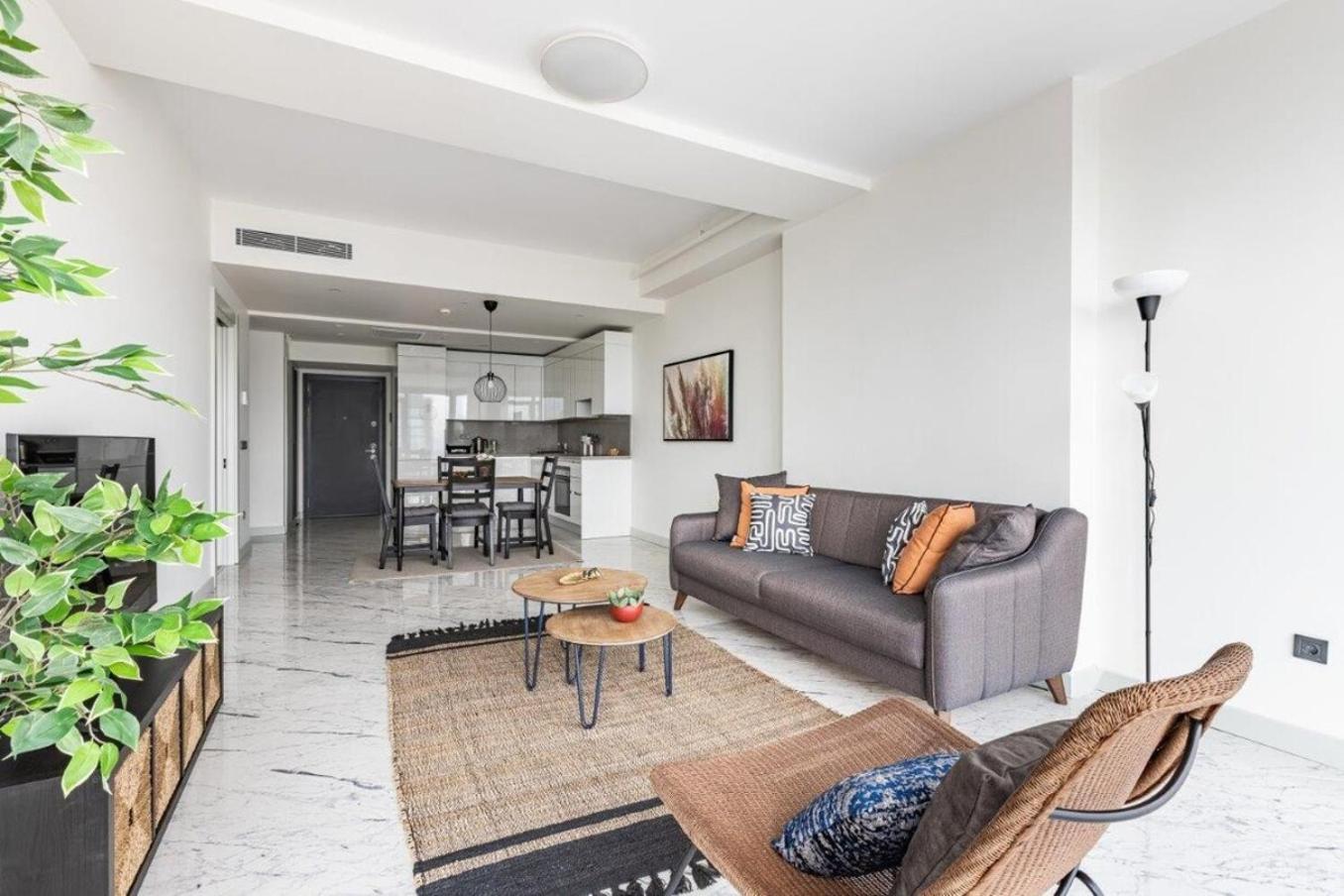 Apartment Gorgeous Modern 1bd Views W Poolgym! #255 *