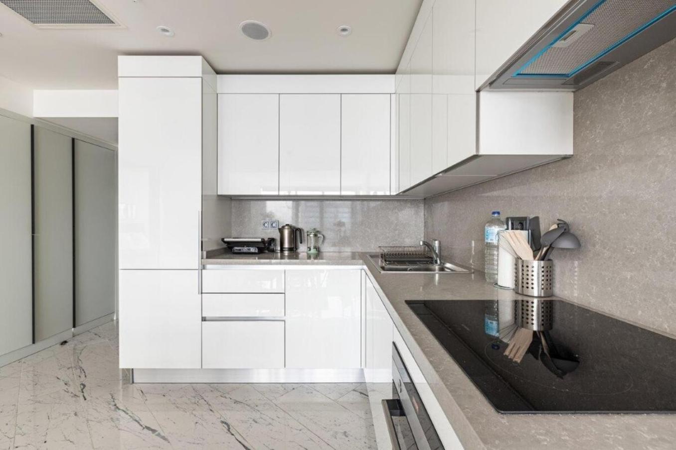 Apartment Gorgeous Modern 1bd Views W Poolgym! #255 *
