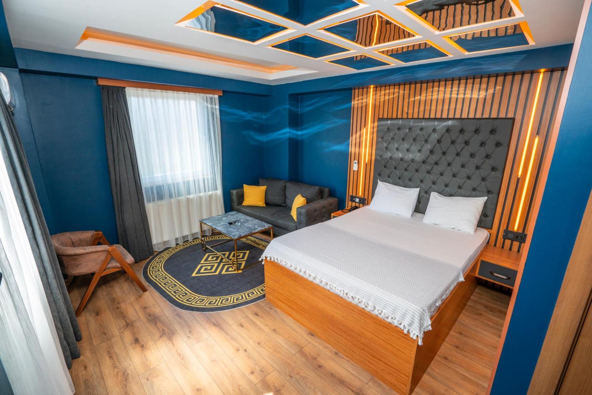 Hotel Royal Nest *