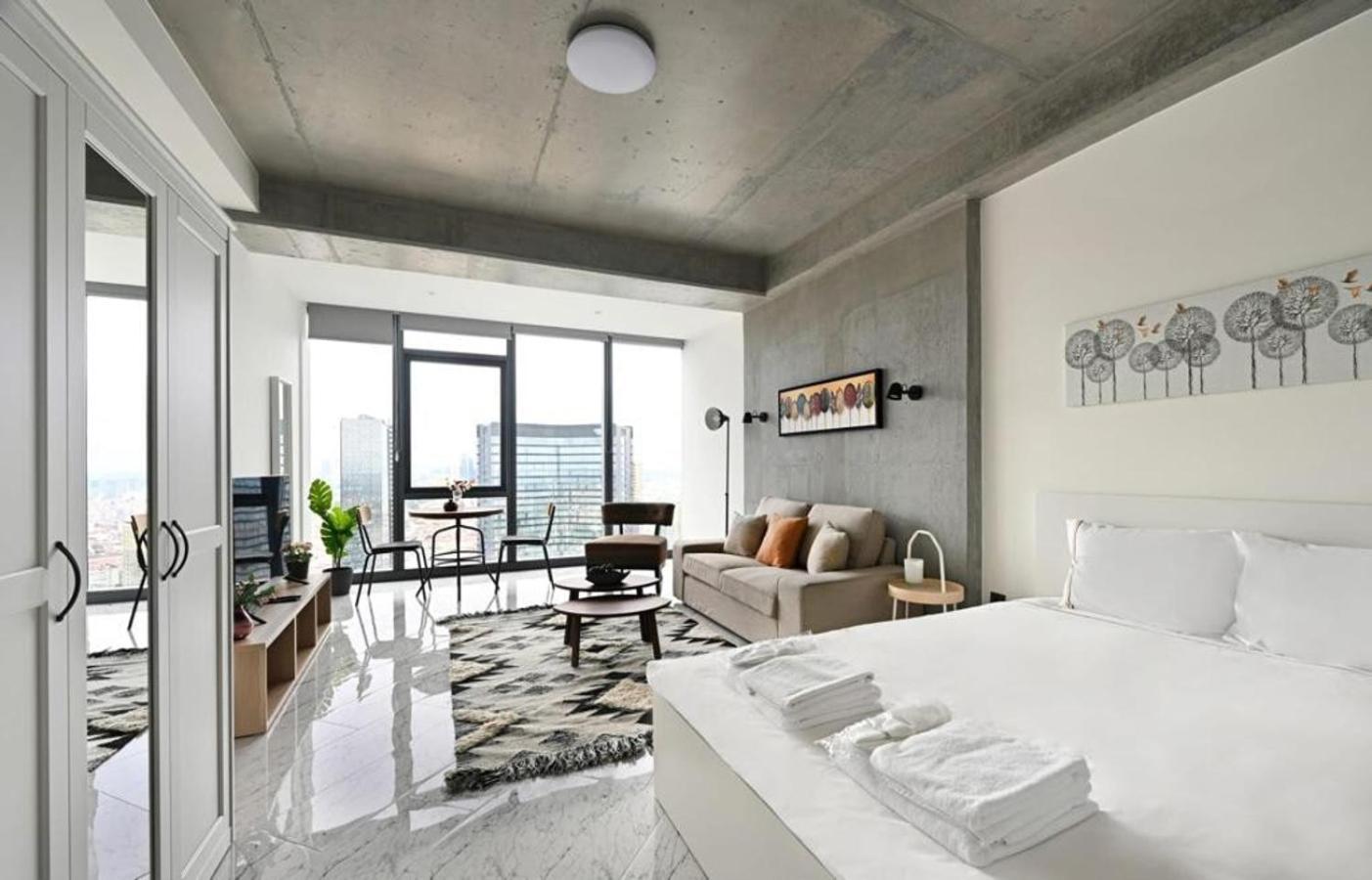 Apartment Cozy Bright W Parking, Poolviews! #237 Istanbul