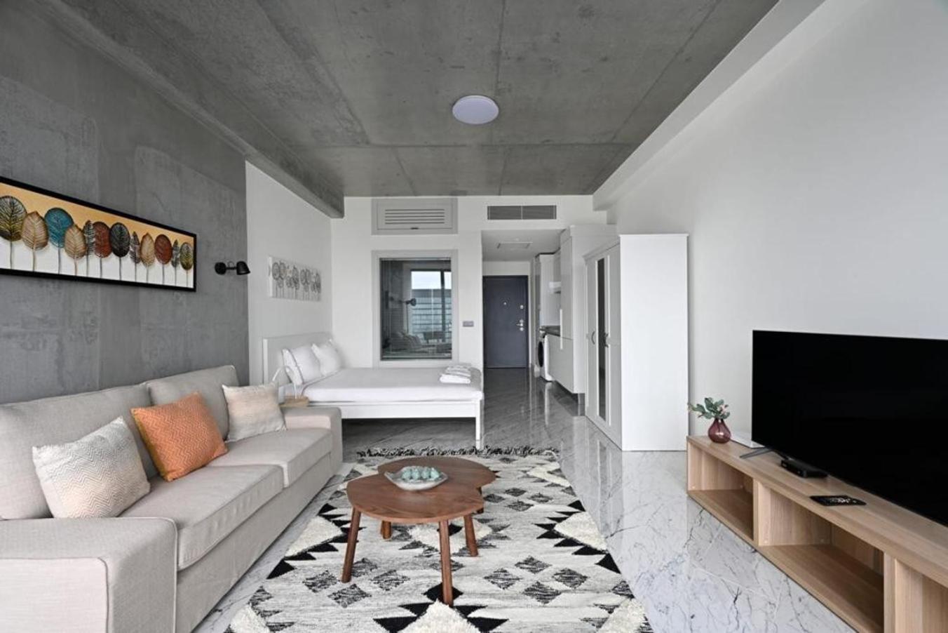 Cozy Bright W Parking, Poolviews! #237 Istanbul