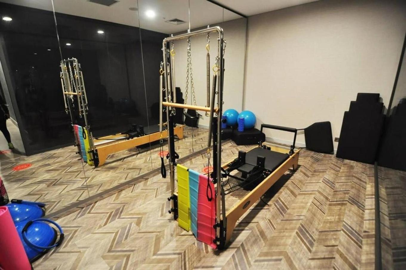Holiday home Bright Lovely Modern 2bd25 Poolgym! #220 Istanbul