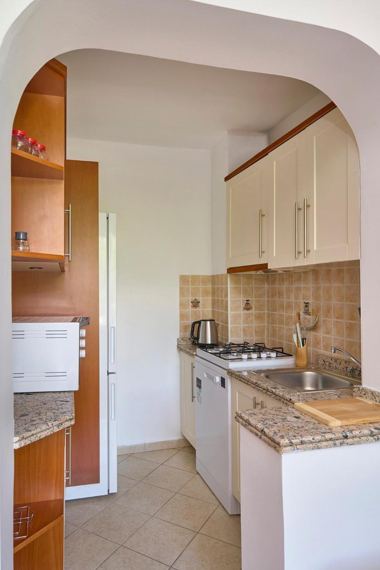 Apartment Private Modern Duplex 2bed1bath W Terrace! #76 *