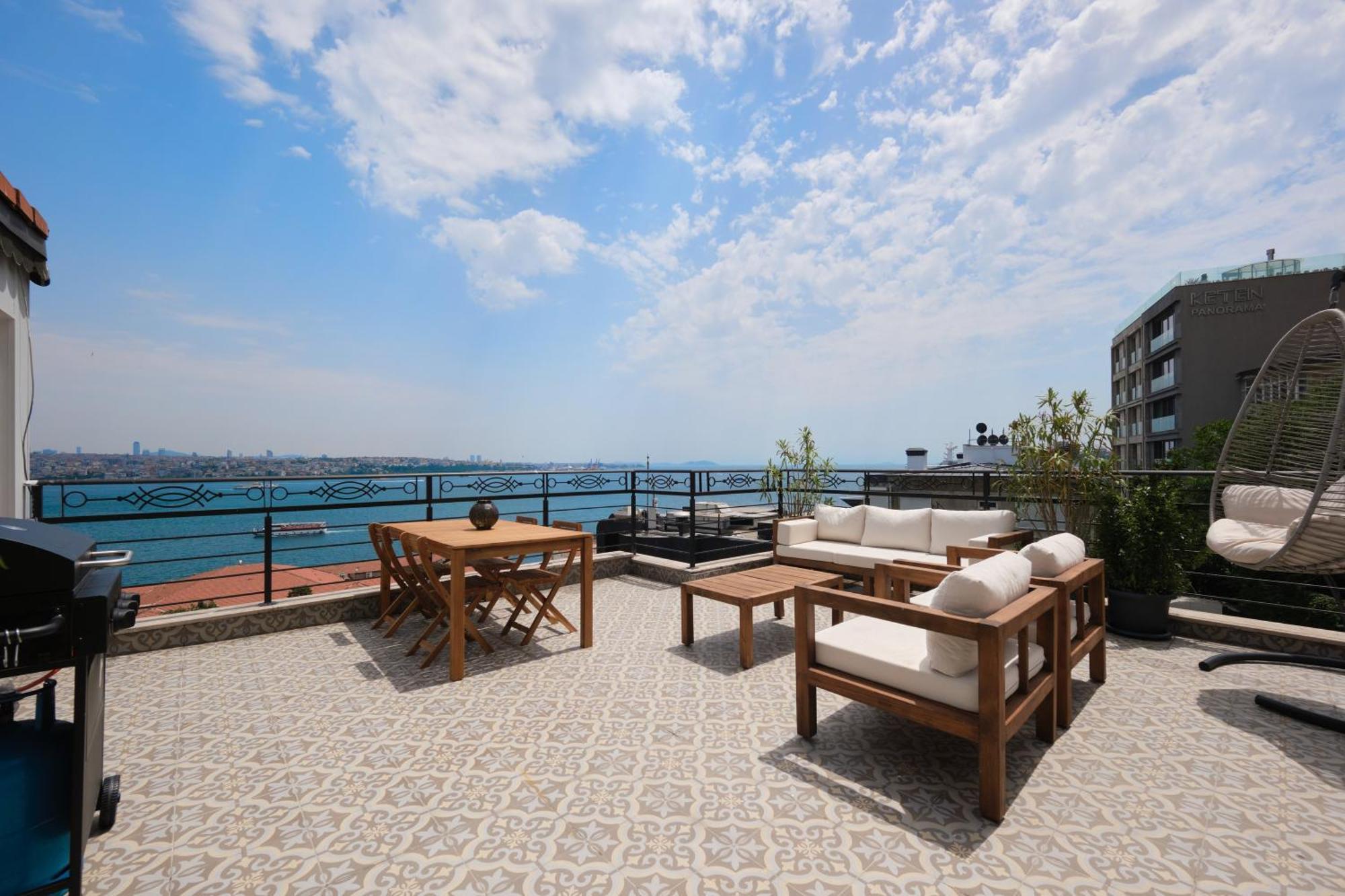 Modern Duplex Bosphorus View With Teracce * Istanbul