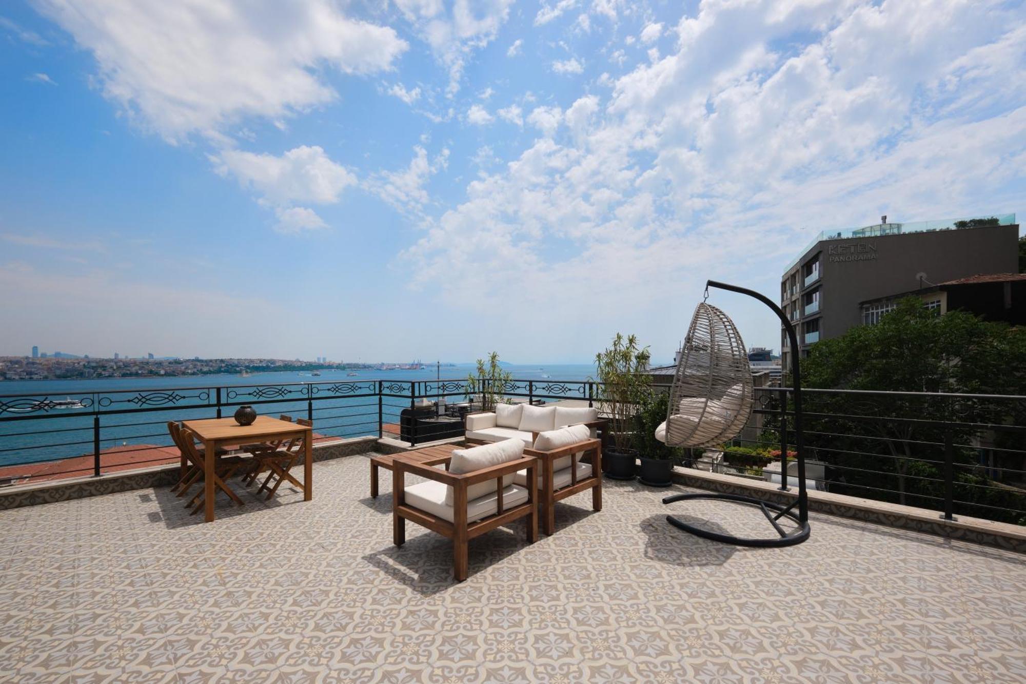 Modern Duplex Bosphorus View With Teracce Apartment Istanbul