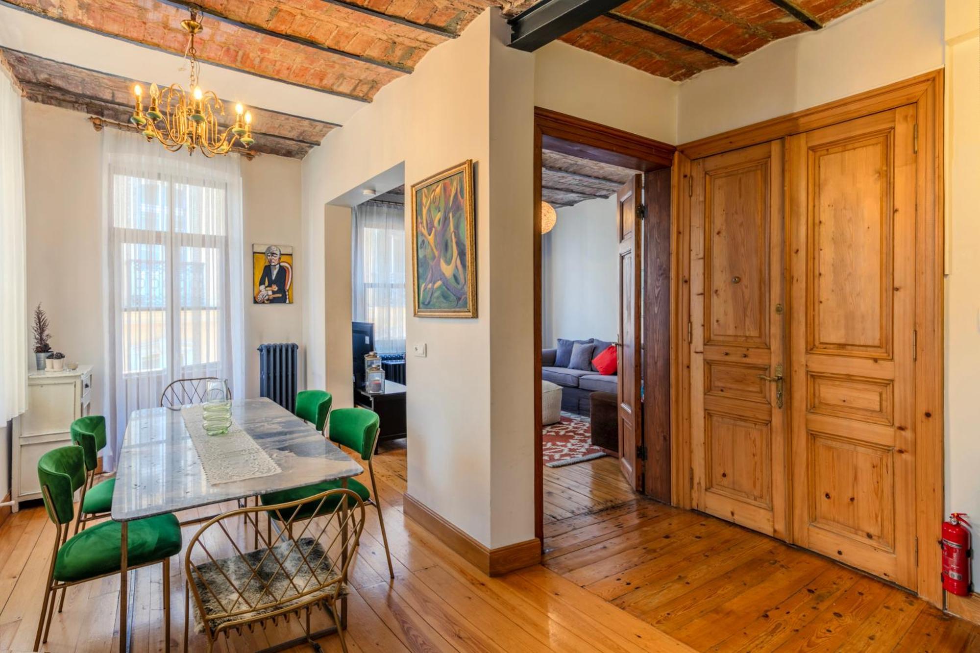 Apartment Historic Spacious Galata