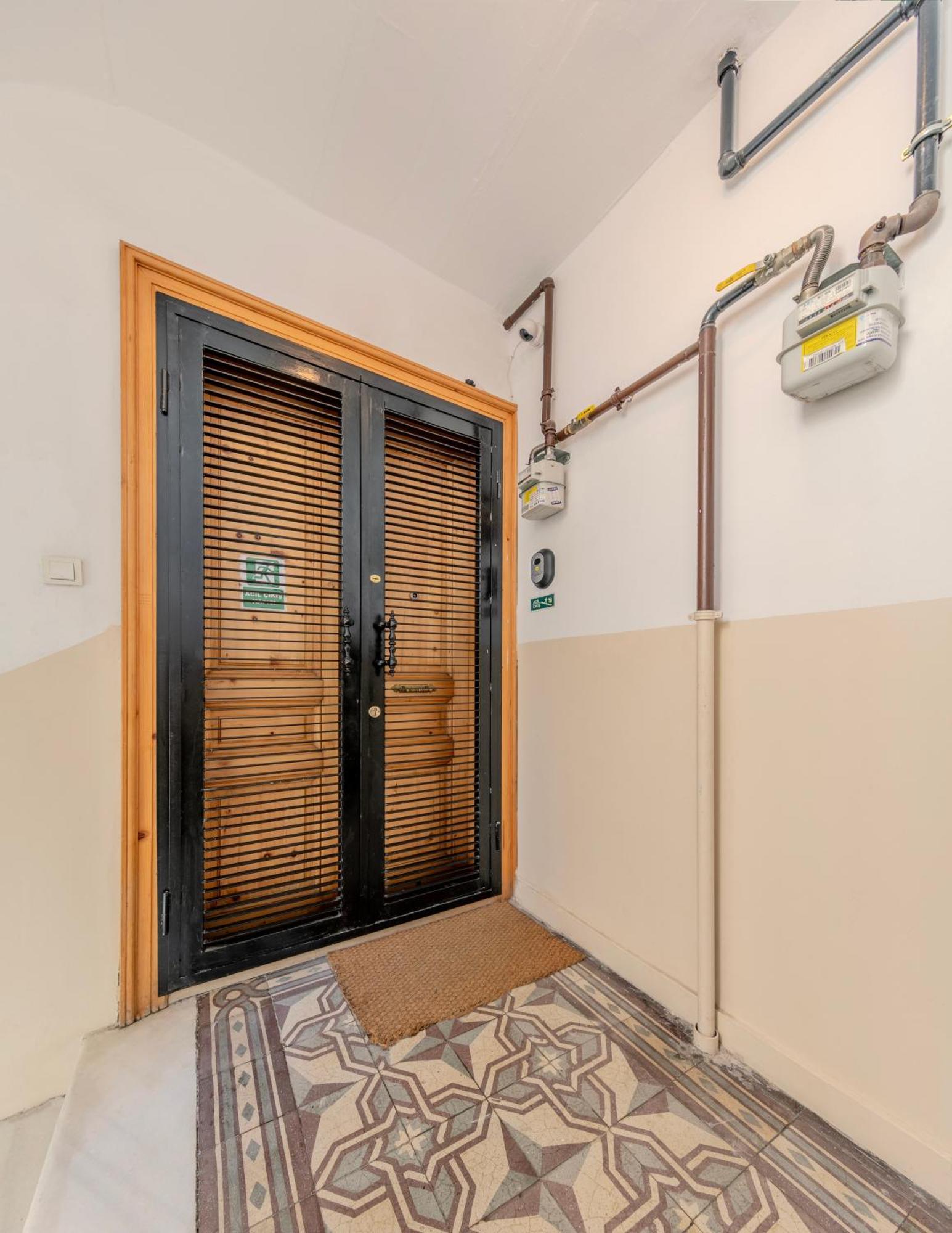Historic Spacious Galata Apartment *