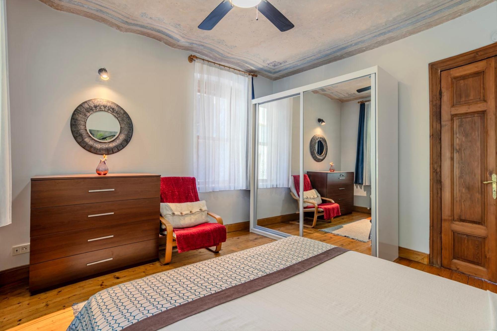Historic Spacious Galata Apartment Istanbul