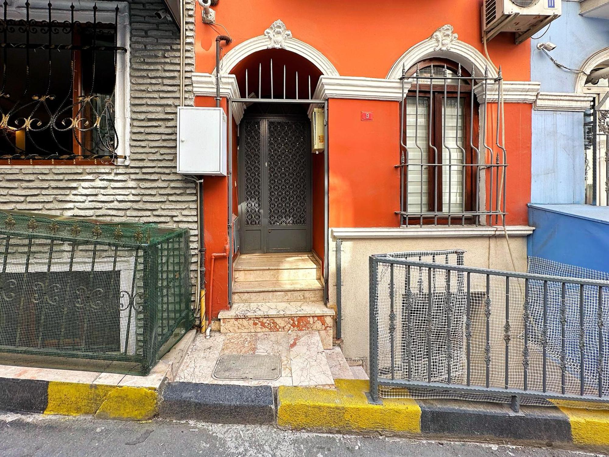 Triplex In Taksim Square With 3 Bedroom