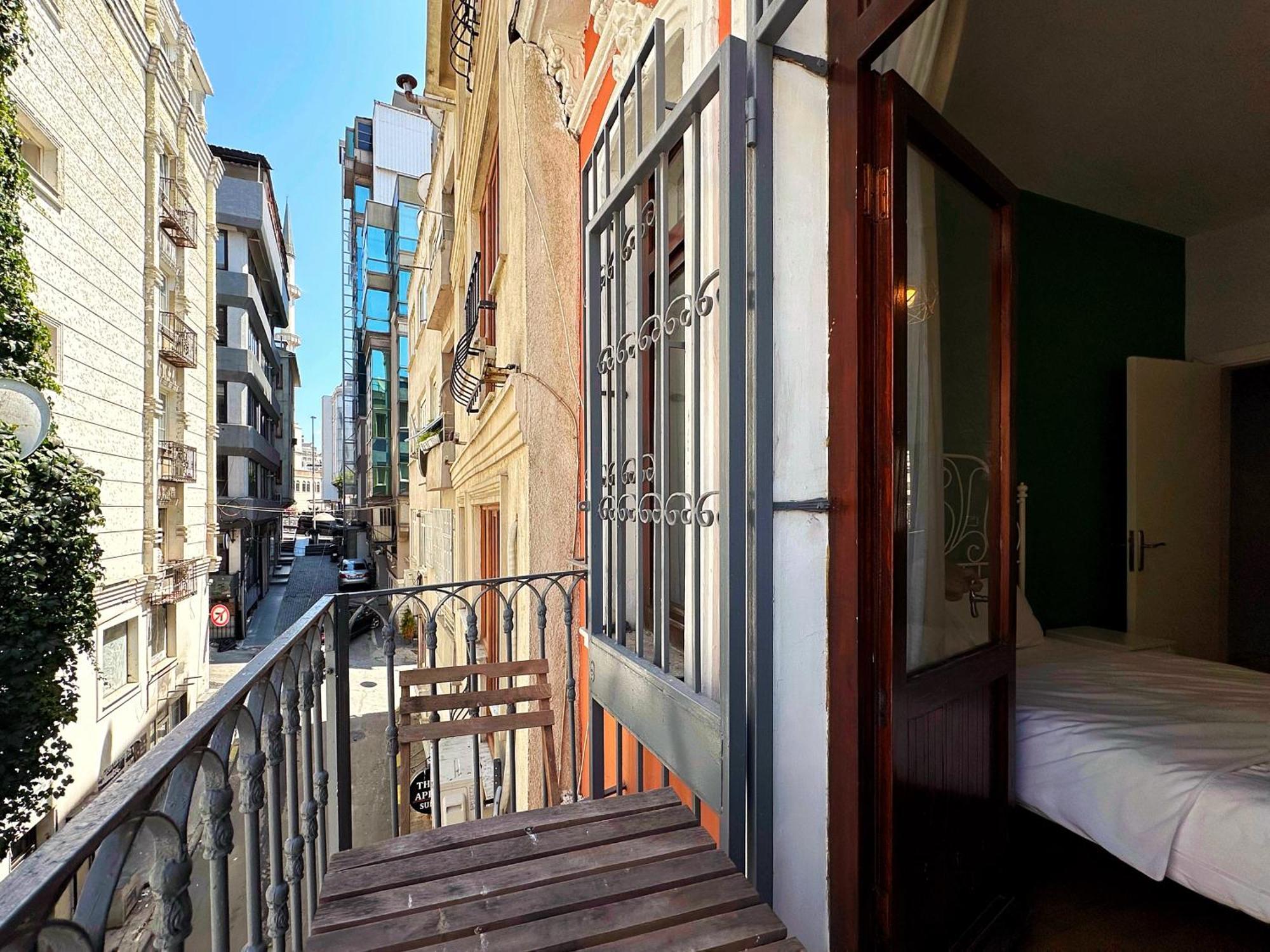 Triplex In Taksim Square With 3 Bedroom Apartment Istanbul