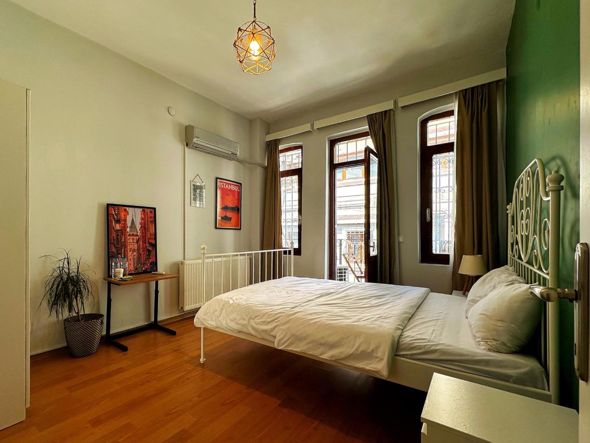 Triplex In Taksim Square With 3 Bedroom Apartment Istanbul