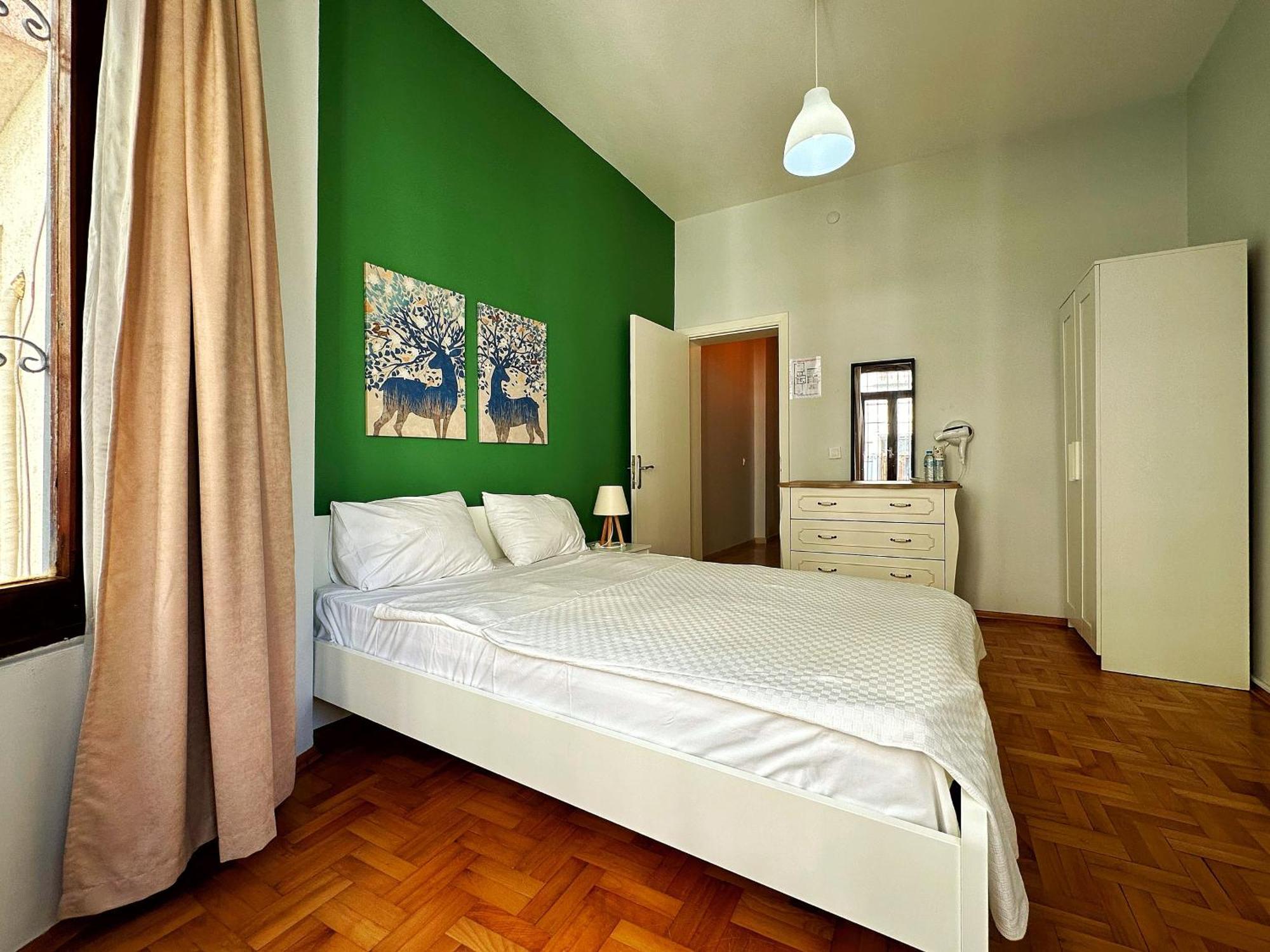 Triplex In Taksim Square With 3 Bedroom *
