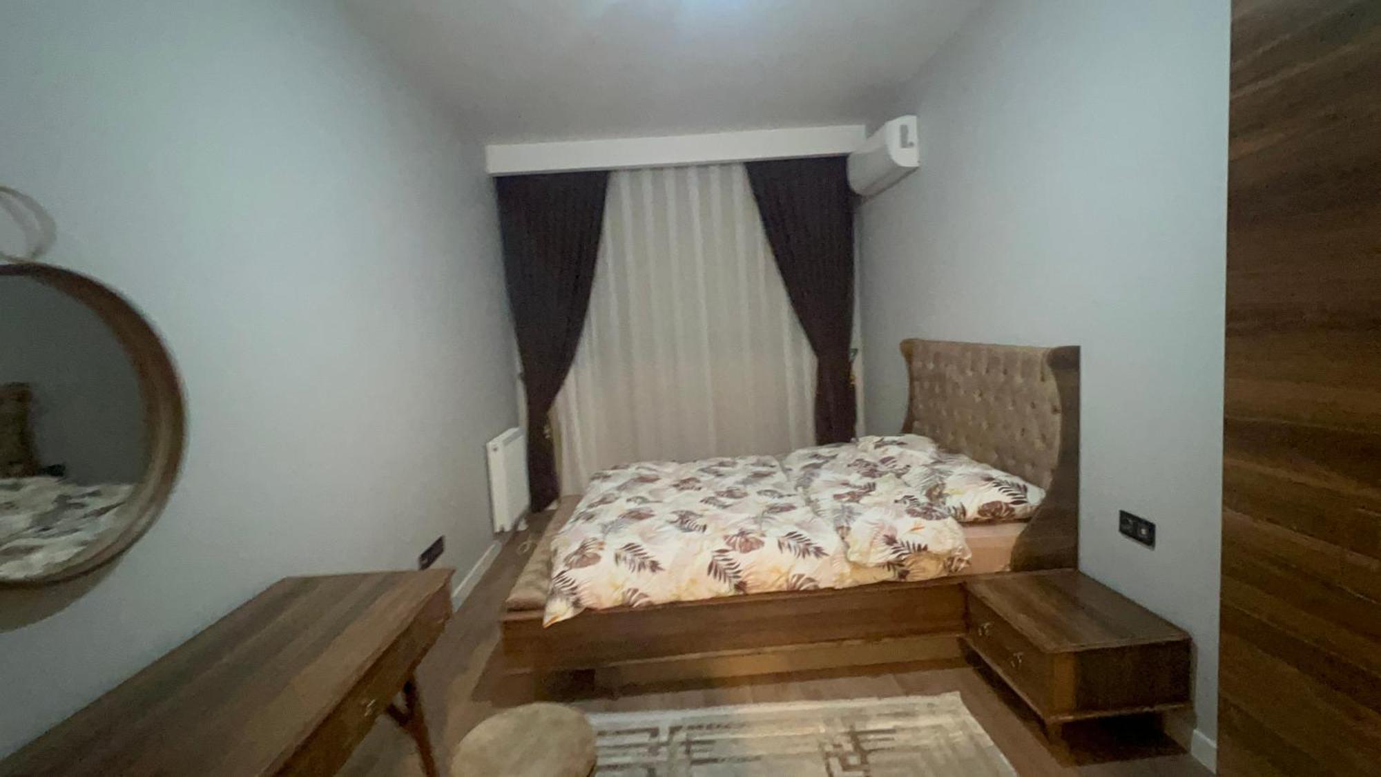 Toya Next B Apartment