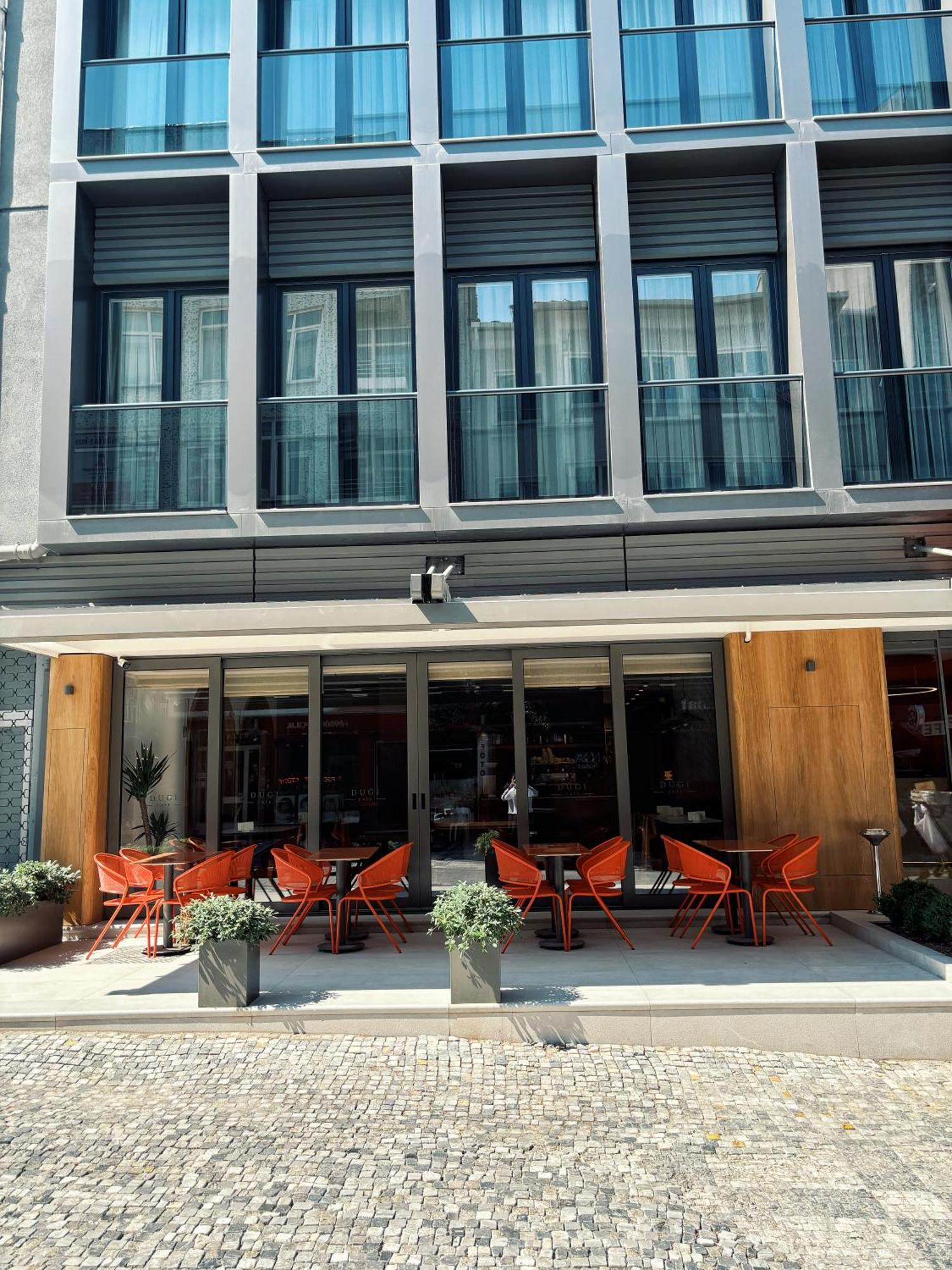 Otel Dugi