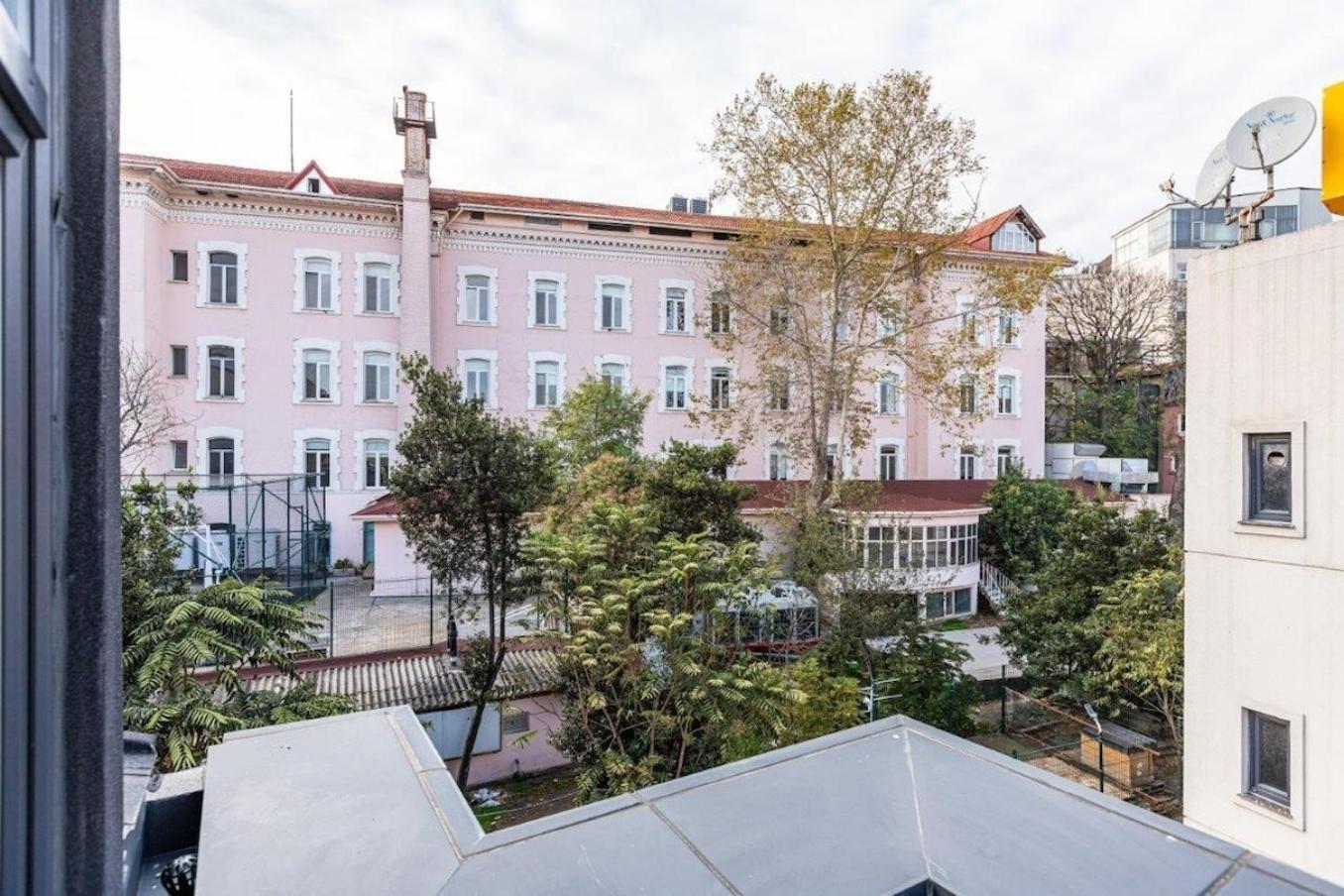 Duplex Penthouse Wparking 3bd2bath Views! #340 * Istanbul