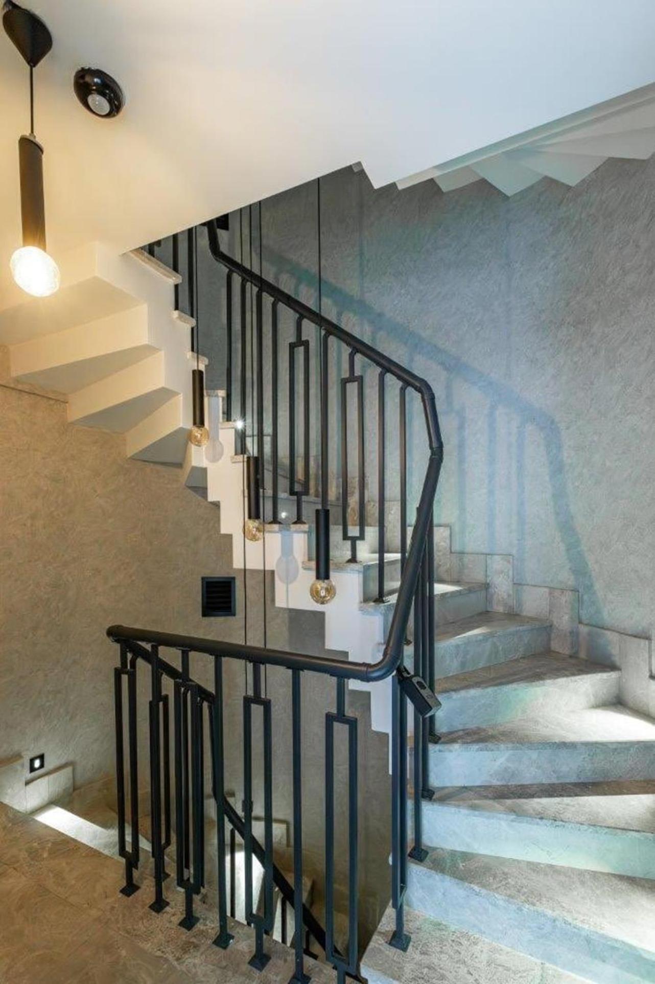 Apartment Duplex Penthouse Wparking 3bd2bath Views! #340 Istanbul