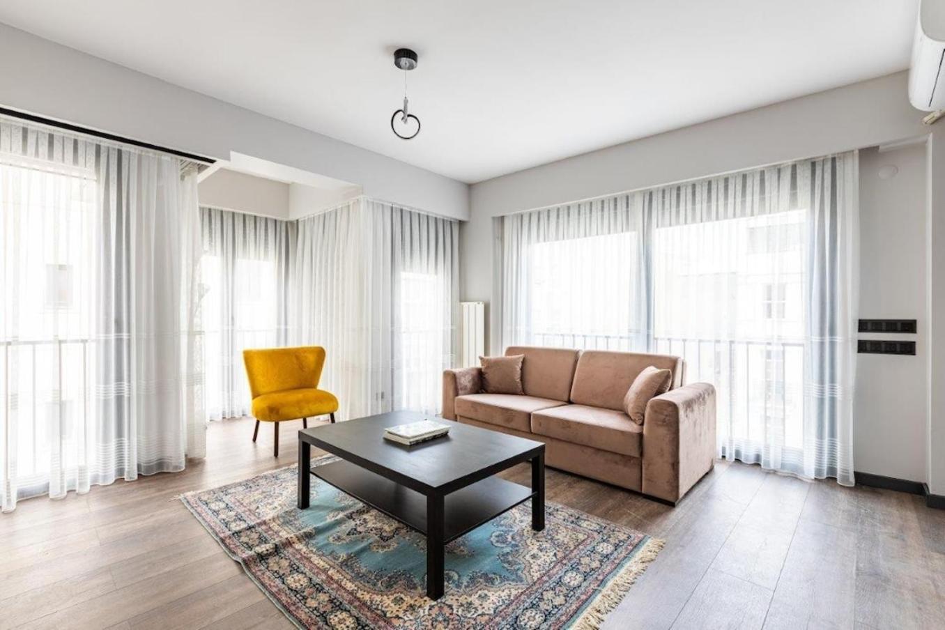 Apartment Duplex Penthouse Wparking 3bd2bath Views! #340